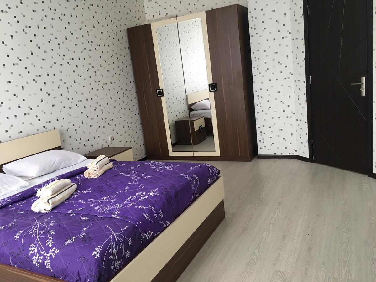 Homestay Apartment On Angisa Street Батумі Екстер'єр фото
